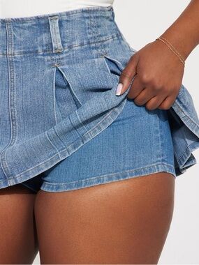 Fashion Nova Light Blue Pleated Denim Mini Skirt
